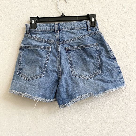 Cotton On High Rise Mom Blue Jean Shorts Womens Size 2 Frayed Hem - Picture 5 of 9